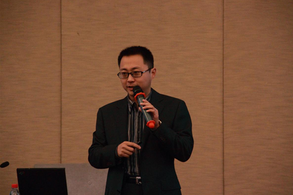 卓越科技董事長(zhǎng)兼總裁曹民先生講述中 卓越科技董事長(zhǎng)兼總裁曹民先生講述中